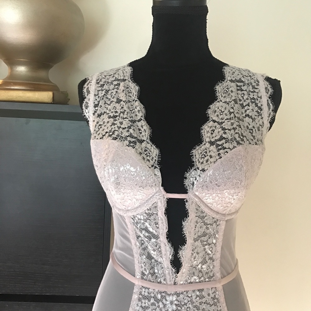 SOLD OUT VS  pink & metallic silver lingerie - Picture 6 of 8